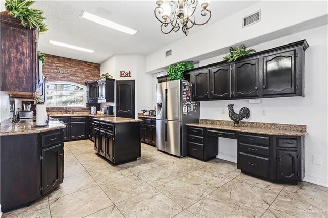 301 Cardinal Avenue, Mcallen, TX 78504