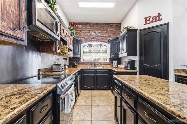 301 Cardinal Avenue, Mcallen, TX 78504