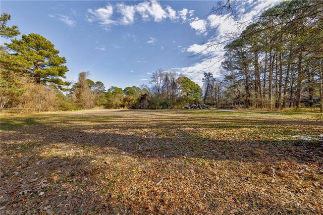 1400 Fentress RD, Chesapeake, VA 23322