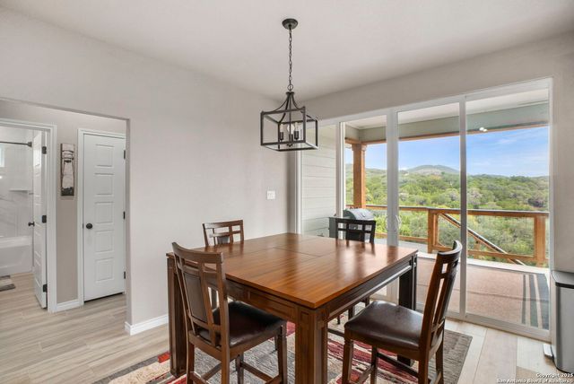 295 Delanoy Dr, Canyon Lake, TX 78133