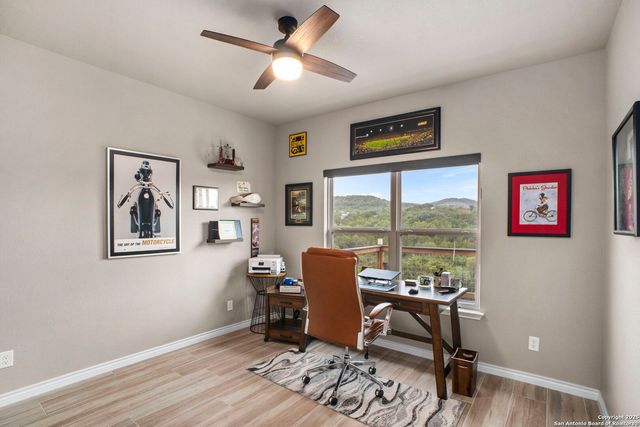 295 Delanoy Dr, Canyon Lake, TX 78133