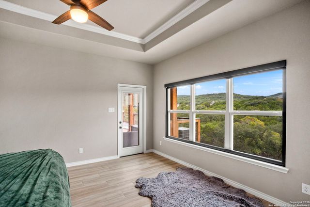 295 Delanoy Dr, Canyon Lake, TX 78133