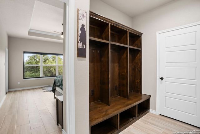 295 Delanoy Dr, Canyon Lake, TX 78133