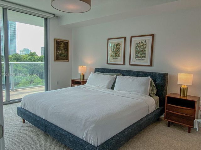 1600 SW 1 AVE 515, Miami, FL 33129