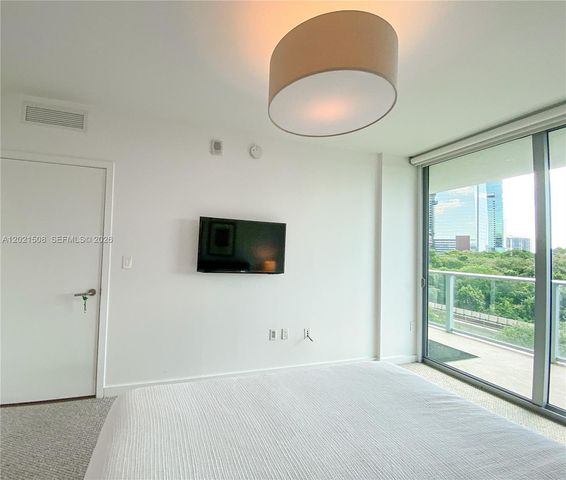 1600 SW 1 AVE 515, Miami, FL 33129