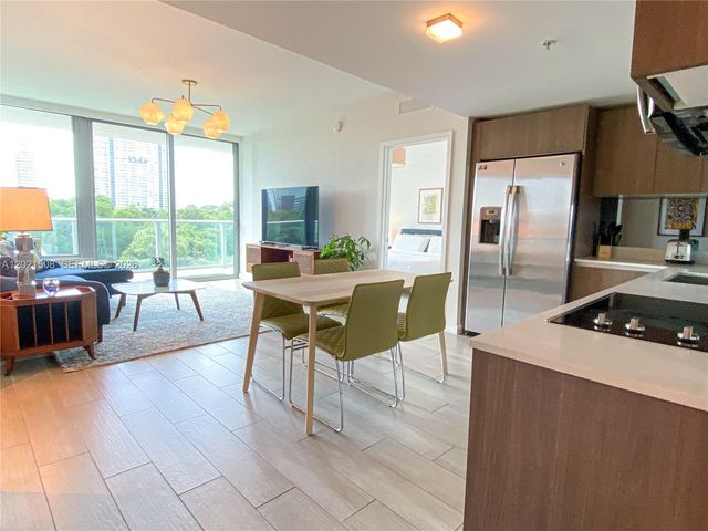 1600 SW 1 AVE 515, Miami, FL 33129
