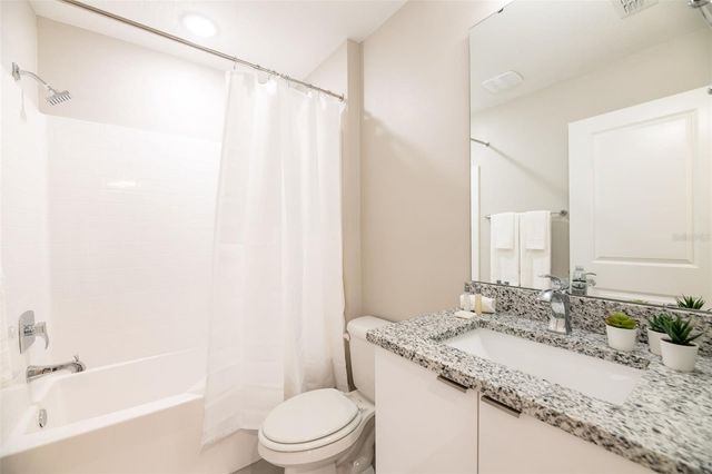 7956 FORMOSA VALLEY PLACE, Kissimmee, FL 34747
