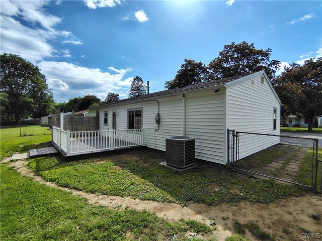 414 Williamsburg Road, Utica, NY 13502