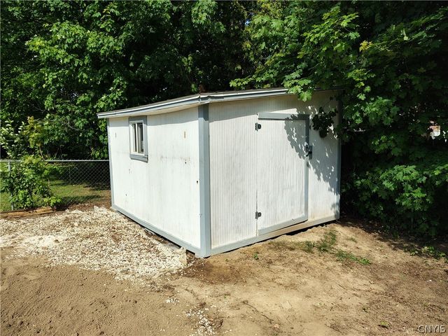 414 Williamsburg Road, Utica, NY 13502