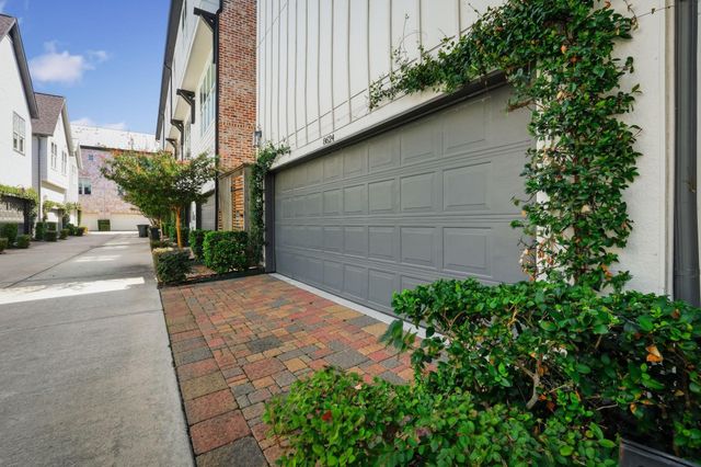 8624 Emnora Lane, Houston, TX 77080