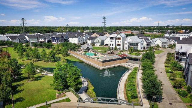 8624 Emnora Lane, Houston, TX 77080