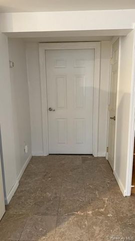 805 Doane Avenue, Bellport, NY 11713