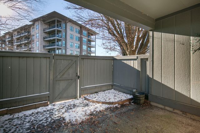 543 Laketower Drive 116, Lexington, KY 40502