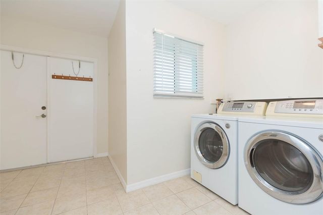 319 BROCKFIELD DRIVE, Sun City Center, FL 33573