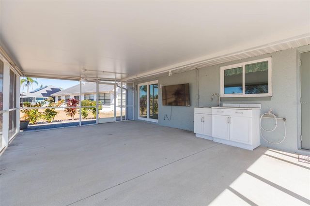 319 BROCKFIELD DRIVE, Sun City Center, FL 33573