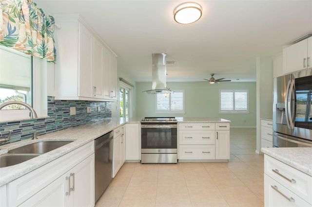 319 BROCKFIELD DRIVE, Sun City Center, FL 33573