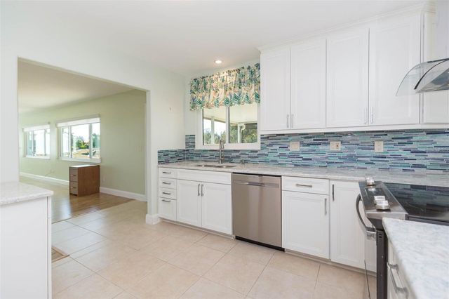 319 BROCKFIELD DRIVE, Sun City Center, FL 33573