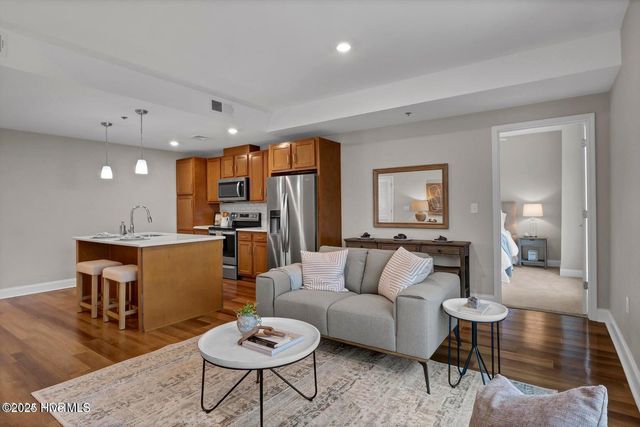 14 Grace Street 1011, Wilmington, NC 28401