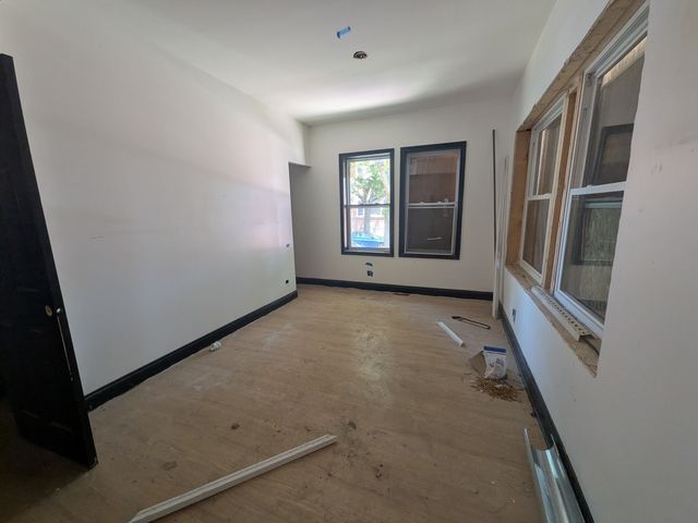 8001 S Laflin Street, Chicago, IL 60620