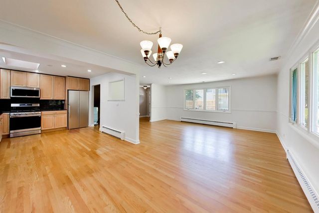 3495 Carol Lane, Northbrook, IL 60062