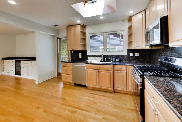 3495 Carol Lane, Northbrook, IL 60062