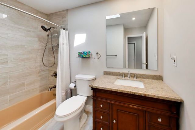 3495 Carol Lane, Northbrook, IL 60062