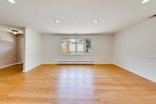 3495 Carol Lane, Northbrook, IL 60062