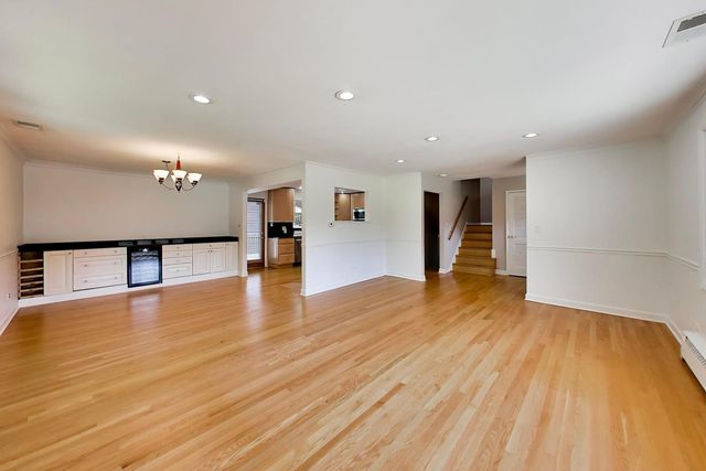 3495 Carol Lane, Northbrook, IL 60062