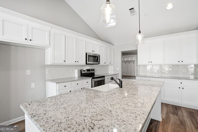 649 Tanners Bridge Road, Bethlehem, GA 30620