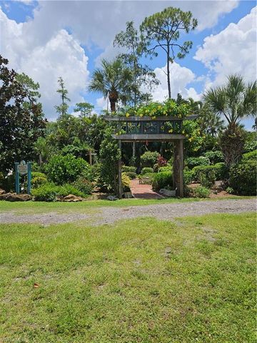 10818 Vireo CIR, Estero, FL 33928