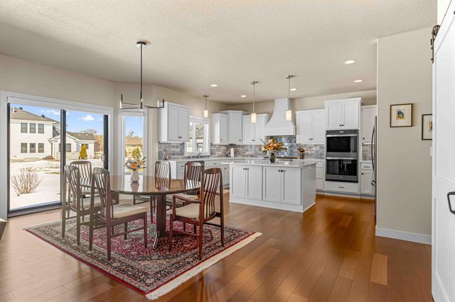 324 25th Avenue E, West Fargo, ND 58078