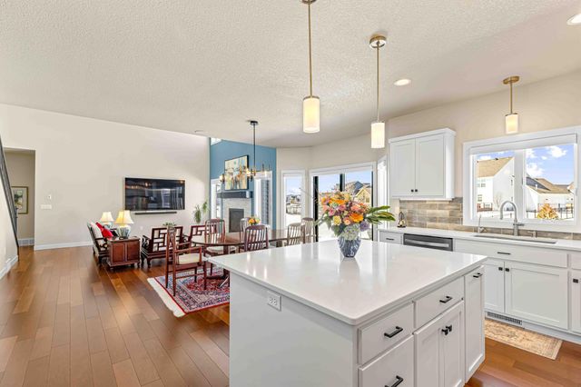 324 25th Avenue E, West Fargo, ND 58078
