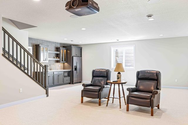 324 25th Avenue E, West Fargo, ND 58078