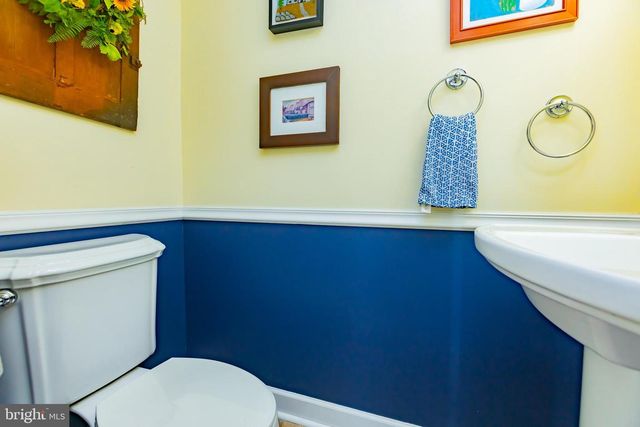 327 LINCOLN AVE, Bristol, PA 19007