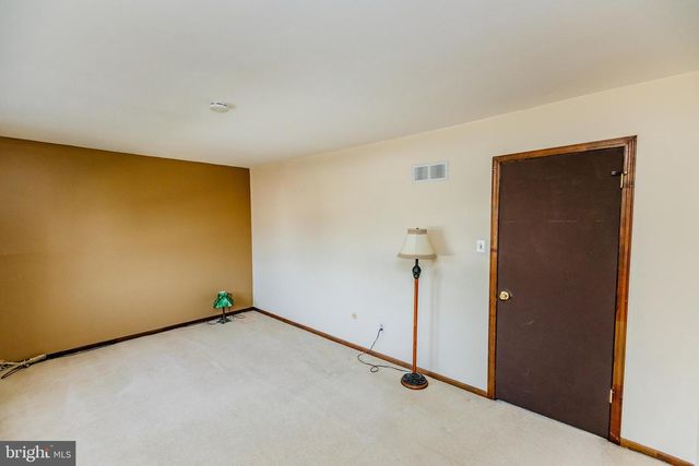 327 LINCOLN AVE, Bristol, PA 19007