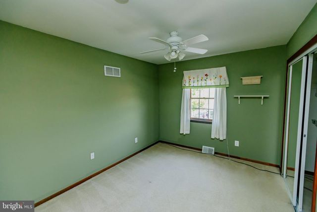 327 LINCOLN AVE, Bristol, PA 19007