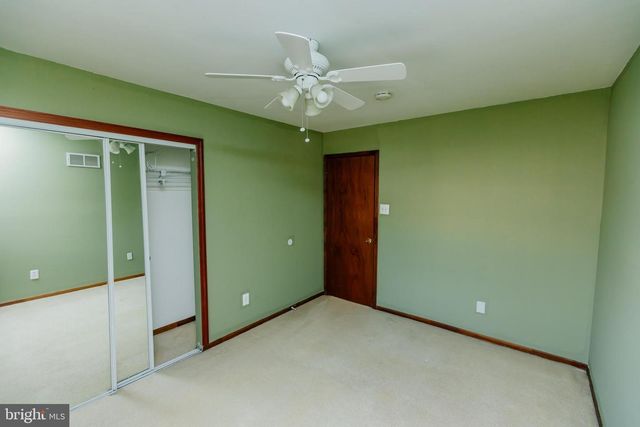 327 LINCOLN AVE, Bristol, PA 19007