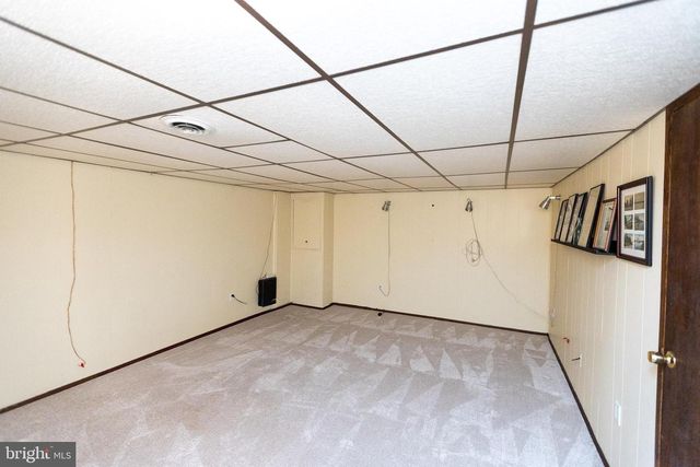 327 LINCOLN AVE, Bristol, PA 19007