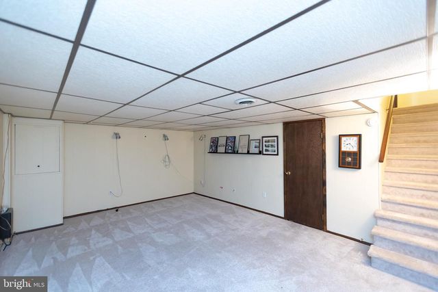 327 LINCOLN AVE, Bristol, PA 19007