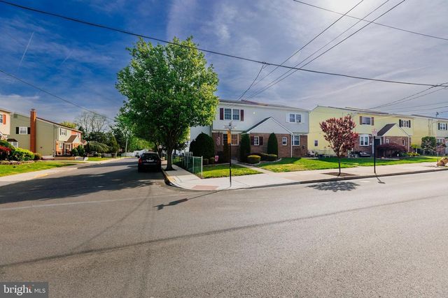 327 LINCOLN AVE, Bristol, PA 19007