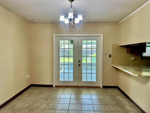 403 Cascade Dr, Houma, LA 70364