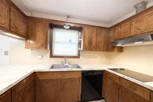 403 Cascade Dr, Houma, LA 70364