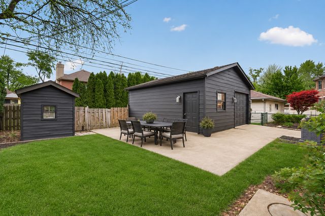 311 N Home Avenue, Park Ridge, IL 60068