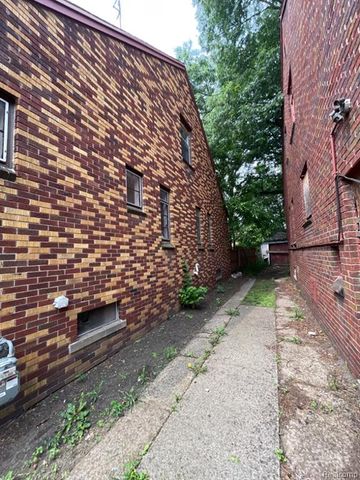 15717 Freeland Street, Detroit, MI 48227