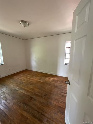 15717 Freeland Street, Detroit, MI 48227