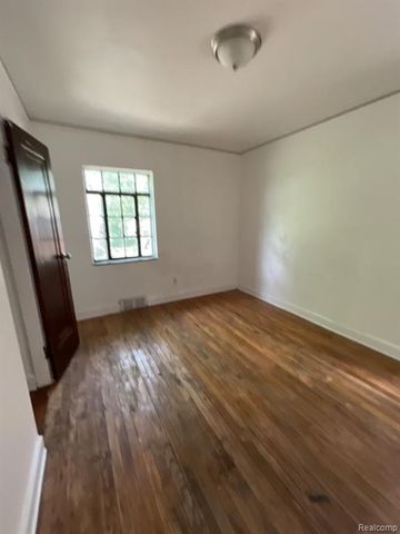 15717 Freeland Street, Detroit, MI 48227