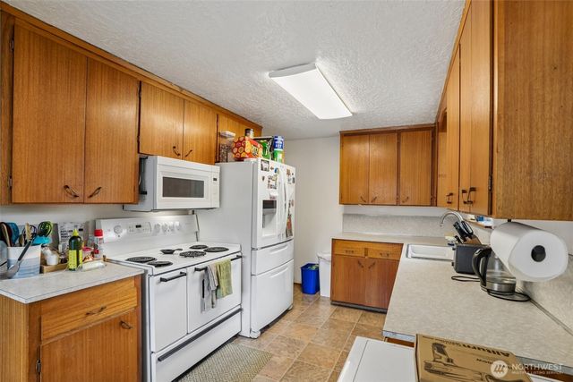 4151 23rd Avenue SW, Seattle, WA 98106