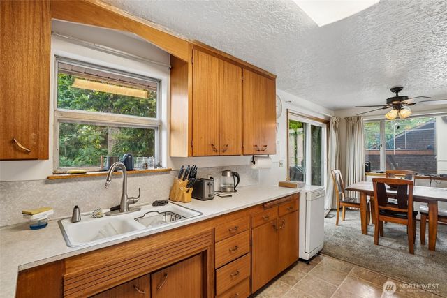 4151 23rd Avenue SW, Seattle, WA 98106