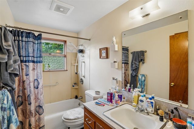 4151 23rd Avenue SW, Seattle, WA 98106