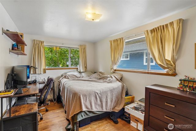 4151 23rd Avenue SW, Seattle, WA 98106